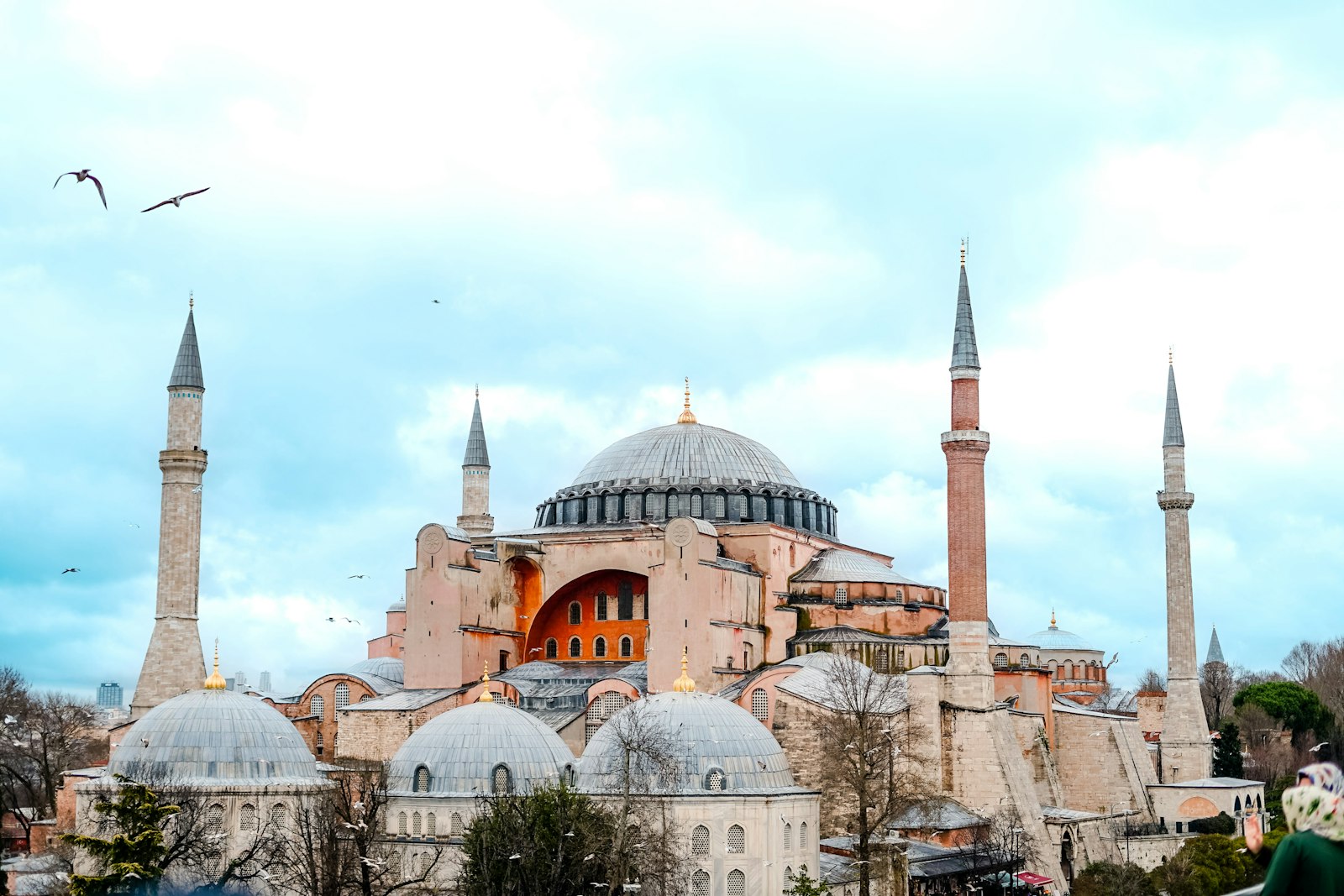 How to Spot Byzantine and Ottoman Architecture in Sultanahmet