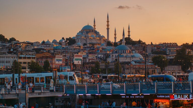 İstanbul’un Tarihi Camilerini Ziyaret Etmeden Önce Bilmen Gerekenler