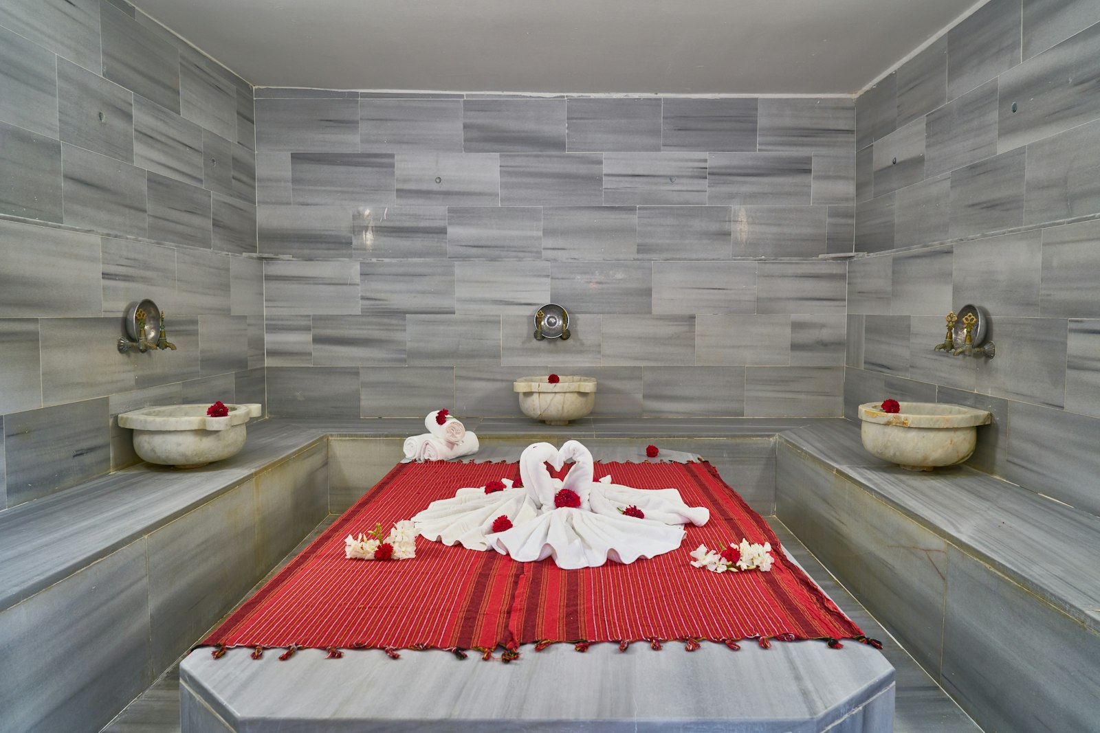 How to Experience a Traditional Turkish Bath