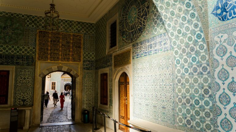 Topkapi Palace Entry Guide and Museum Pass Ticket Options