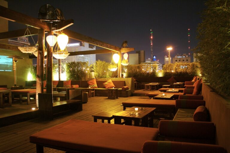 Plant-Based Dining Near Hagia Sophia and Sultanahmet Landmarks
